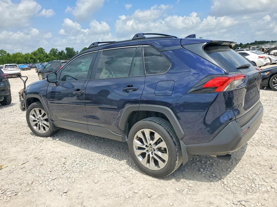 2025 TOYOTA RAV4 XLE PREMIUM 2
