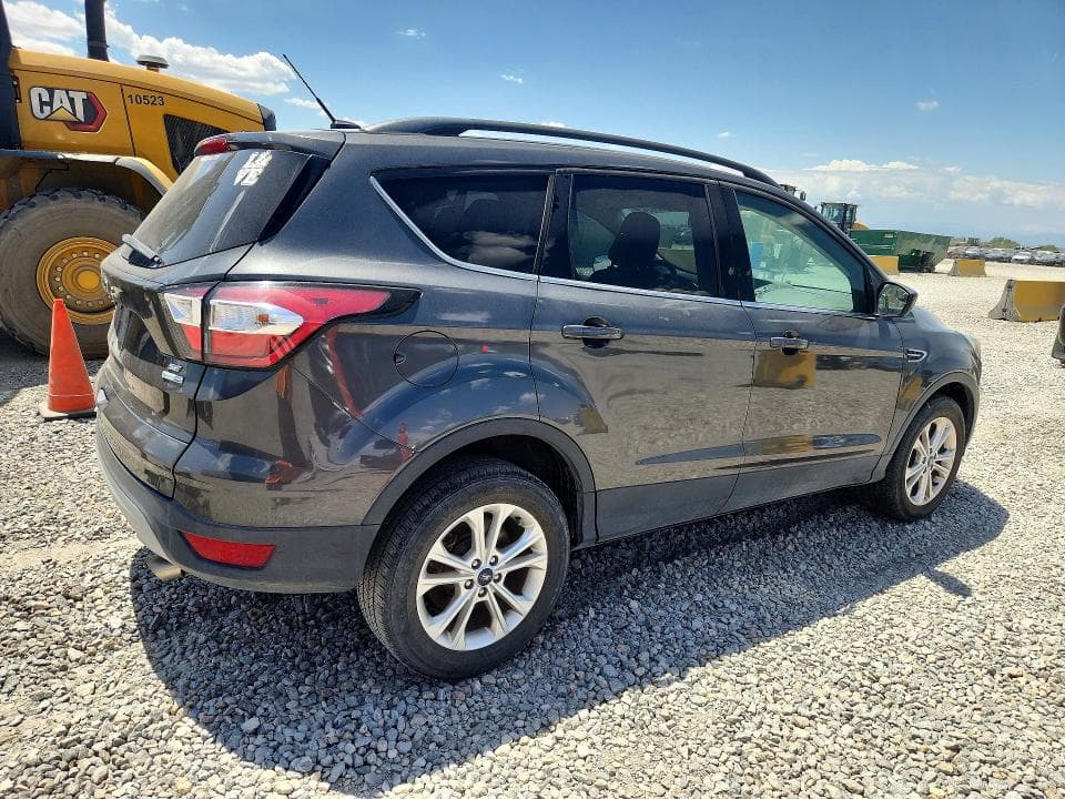 2018 FORD ESCAPE SE 3