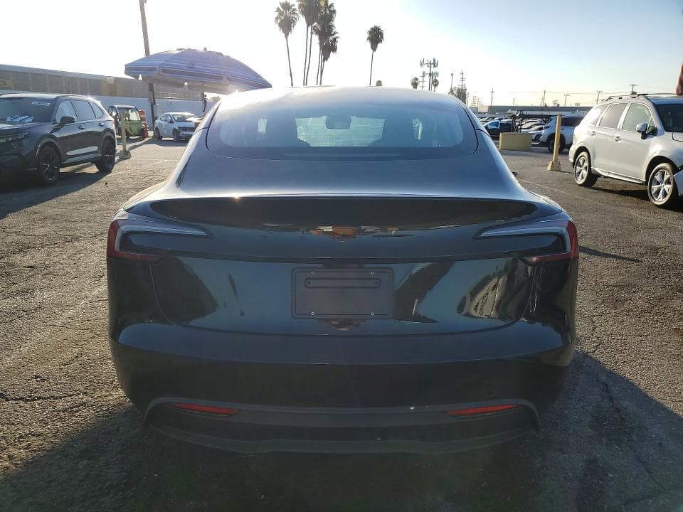 2026 TESLA MODEL 3 6