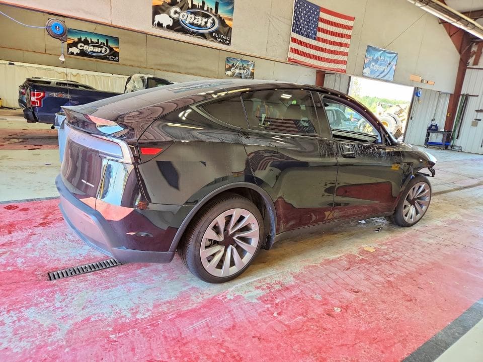 2026 TESLA MODEL Y 3
