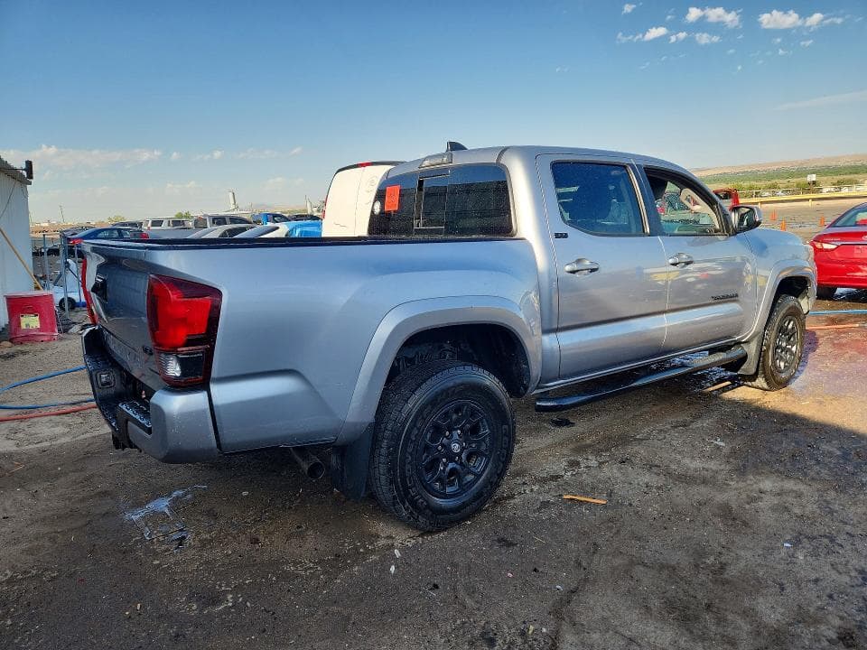 2020 TOYOTA TACOMA SR5 V6 3