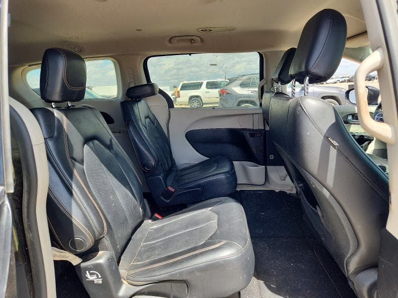 2019 CHRYSLER PACIFICA TOURING L 11