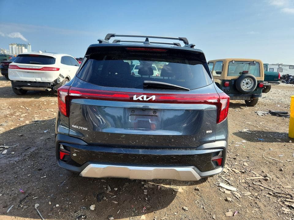 2024 KIA SELTOS EX 6