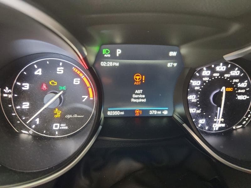 2018 ALFA ROMEO STELVIO 9
