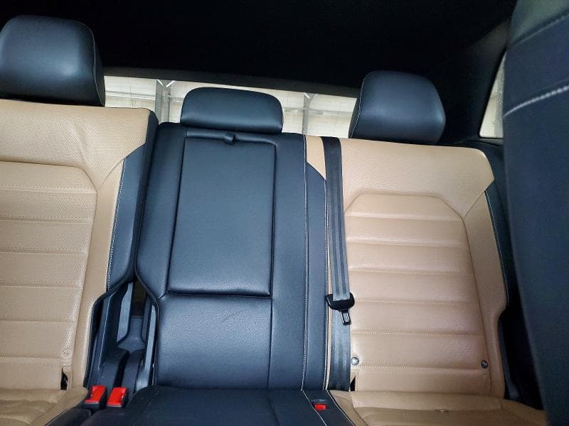 2020 VOLKSWAGEN ATLAS CROSS SPORT SEL PREMIUM R-LINE 10