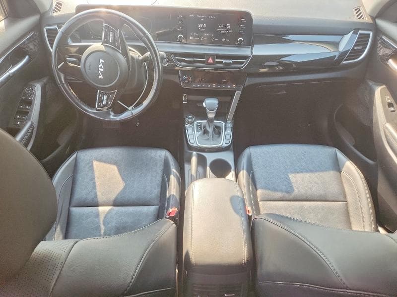 2024 KIA SELTOS S 8