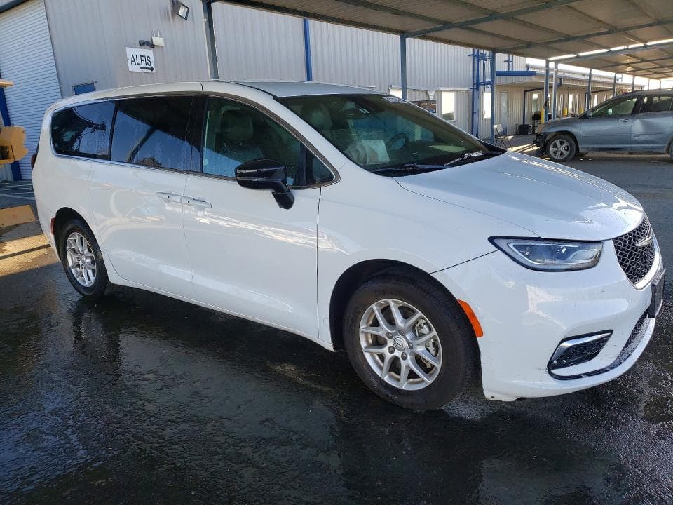 2026 CHRYSLER PACIFICA SELECT 4