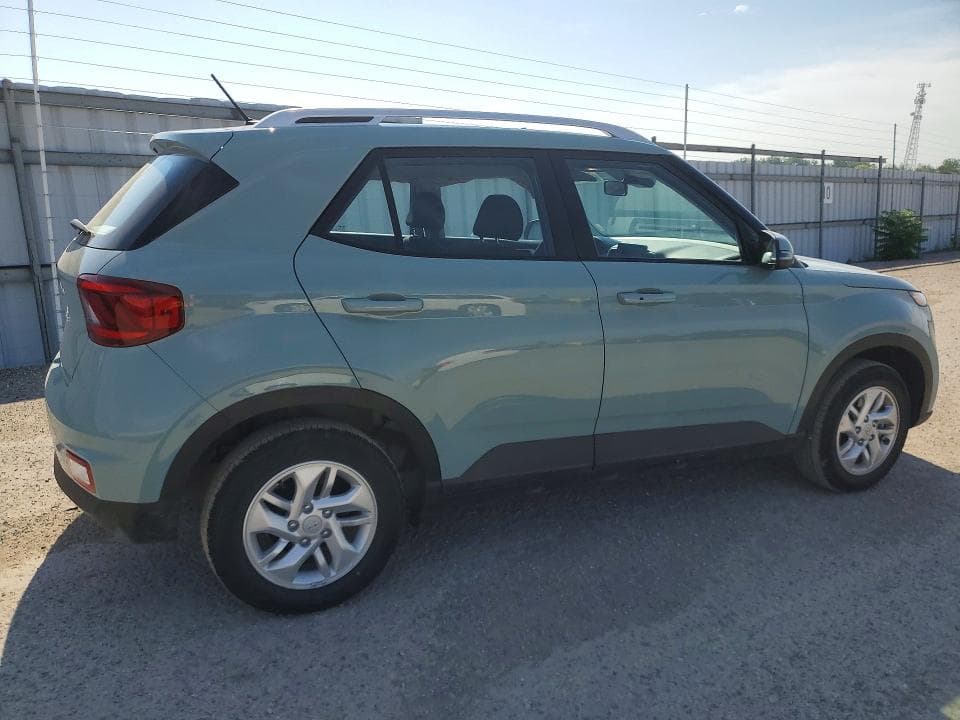2026 HYUNDAI VENUE SEL 3