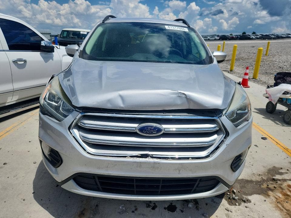 2017 FORD ESCAPE SE 5