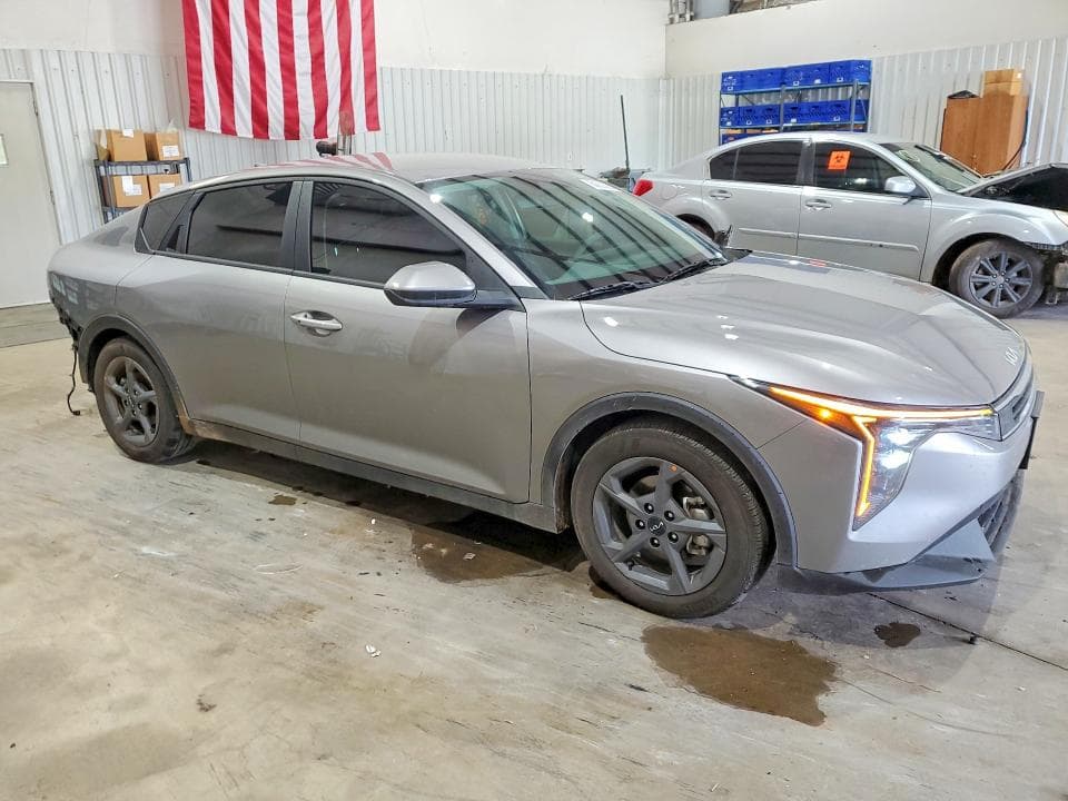2025 KIA K4 LXS 4