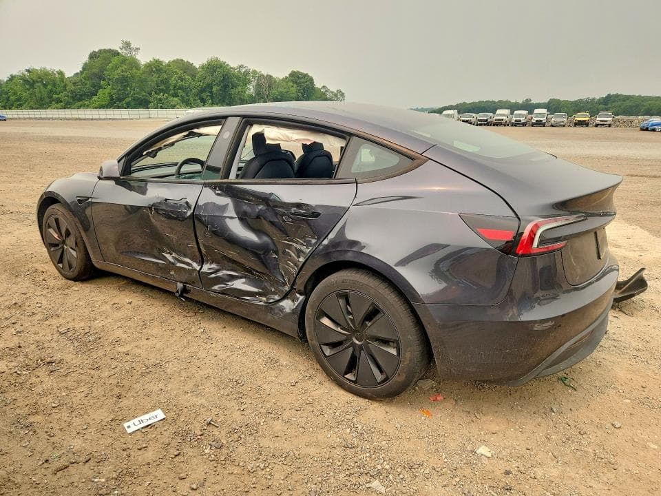 2025 TESLA MODEL 3 2