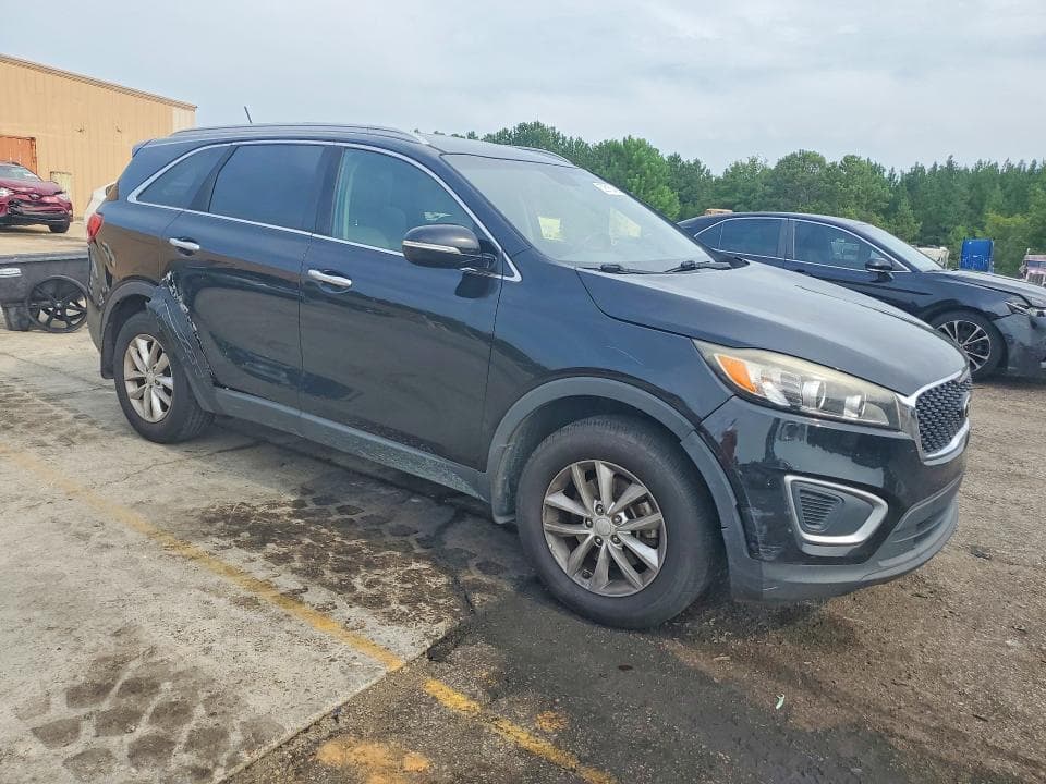2017 KIA SORENTO LX 4