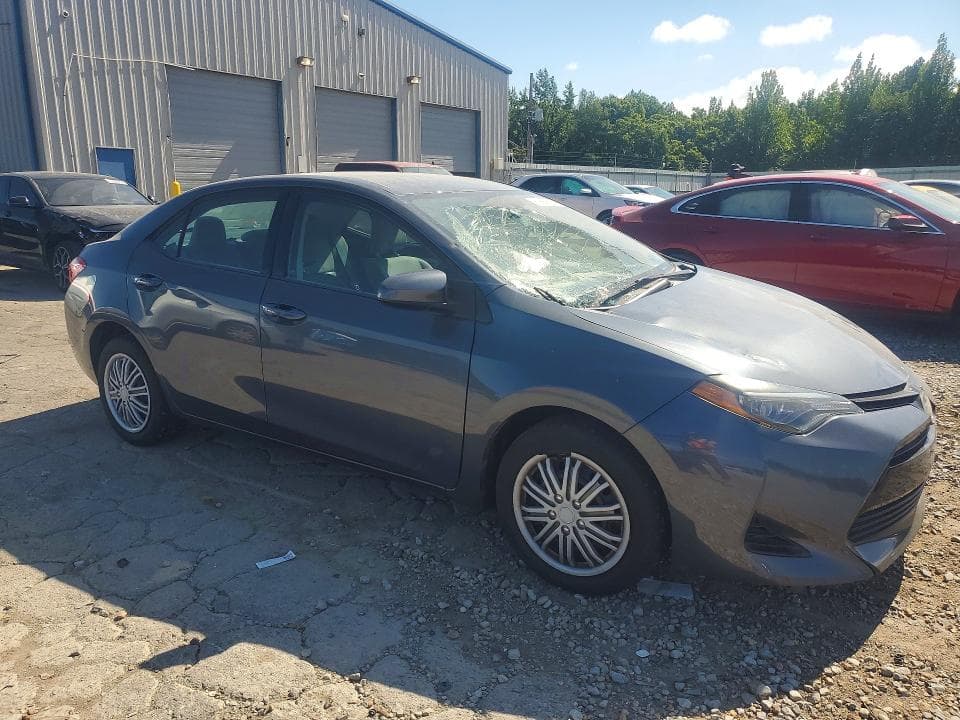 2017 TOYOTA COROLLA LE 4