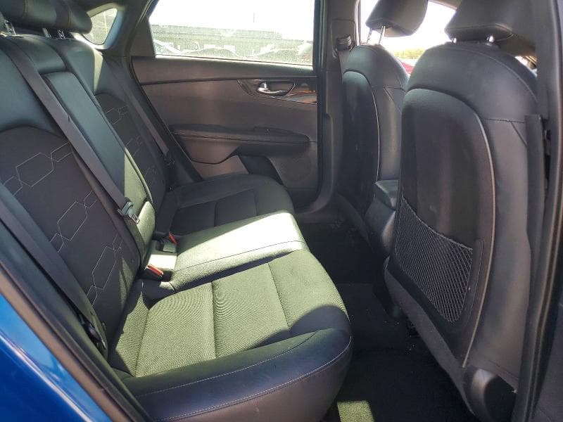 2022 KIA FORTE GT LINE 10