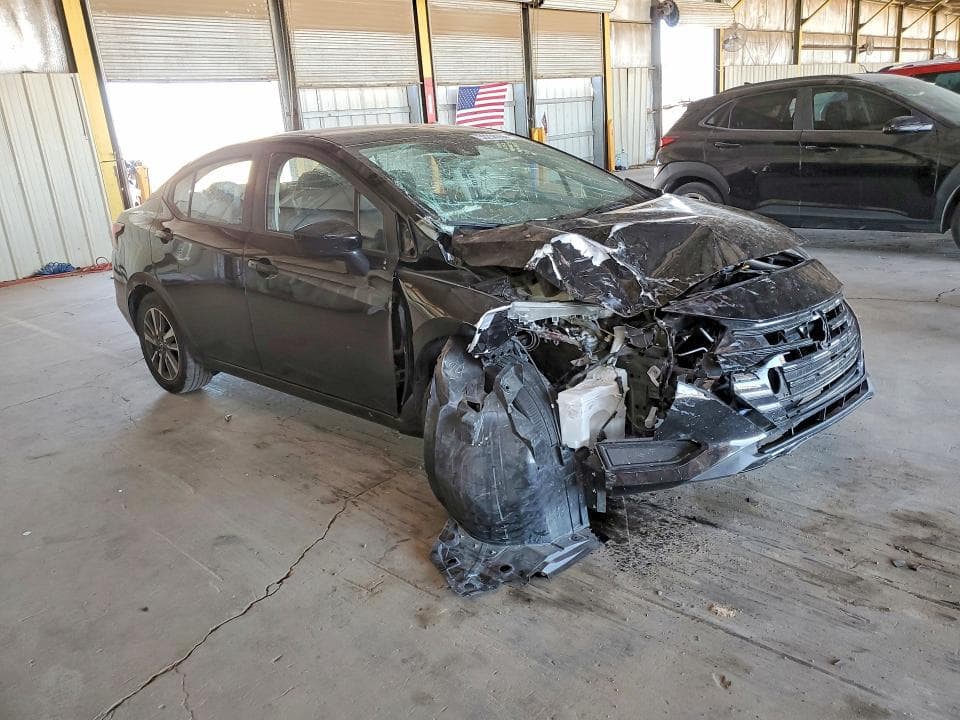 2024 NISSAN VERSA SV 4
