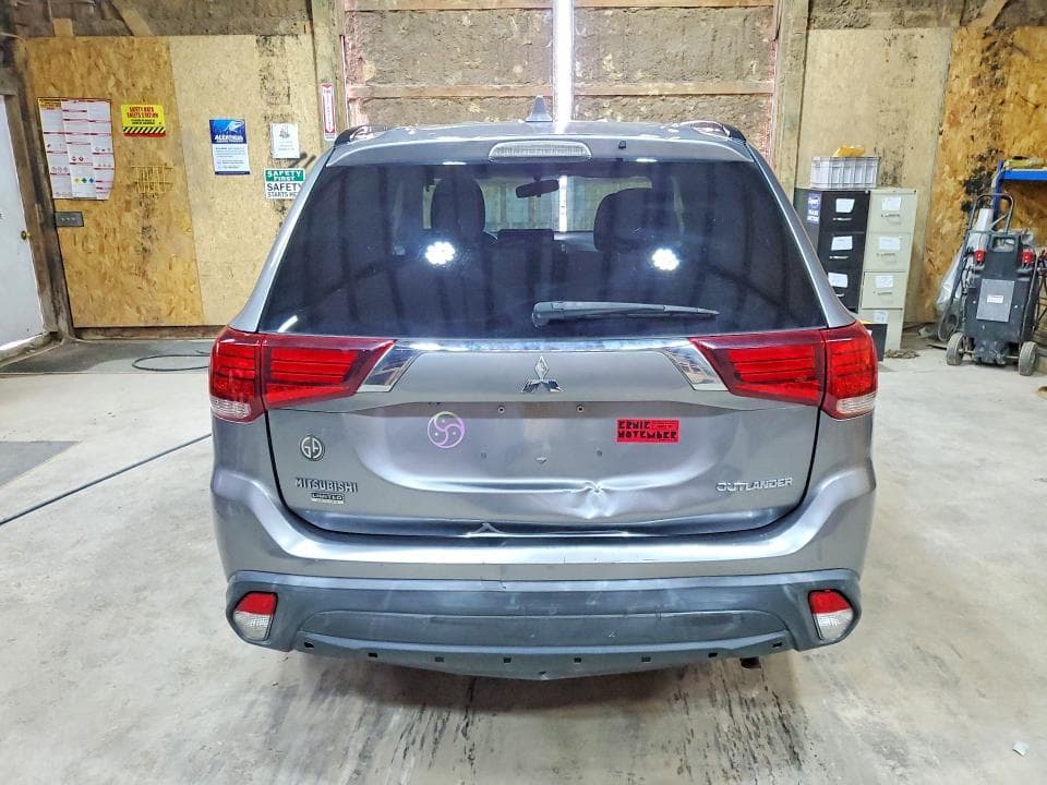 2018 MITSUBISHI OUTLANDER SE 6