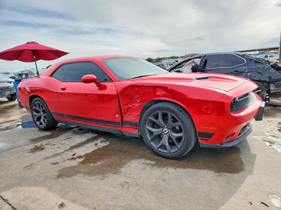 2017 DODGE CHALLENGER SXT 4