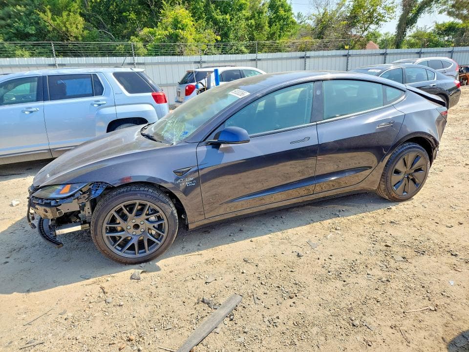 2026 TESLA MODEL 3 - 1