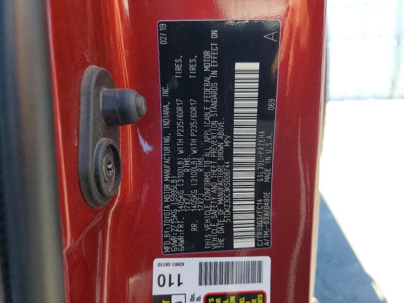2019 TOYOTA SIENNA LE 13
