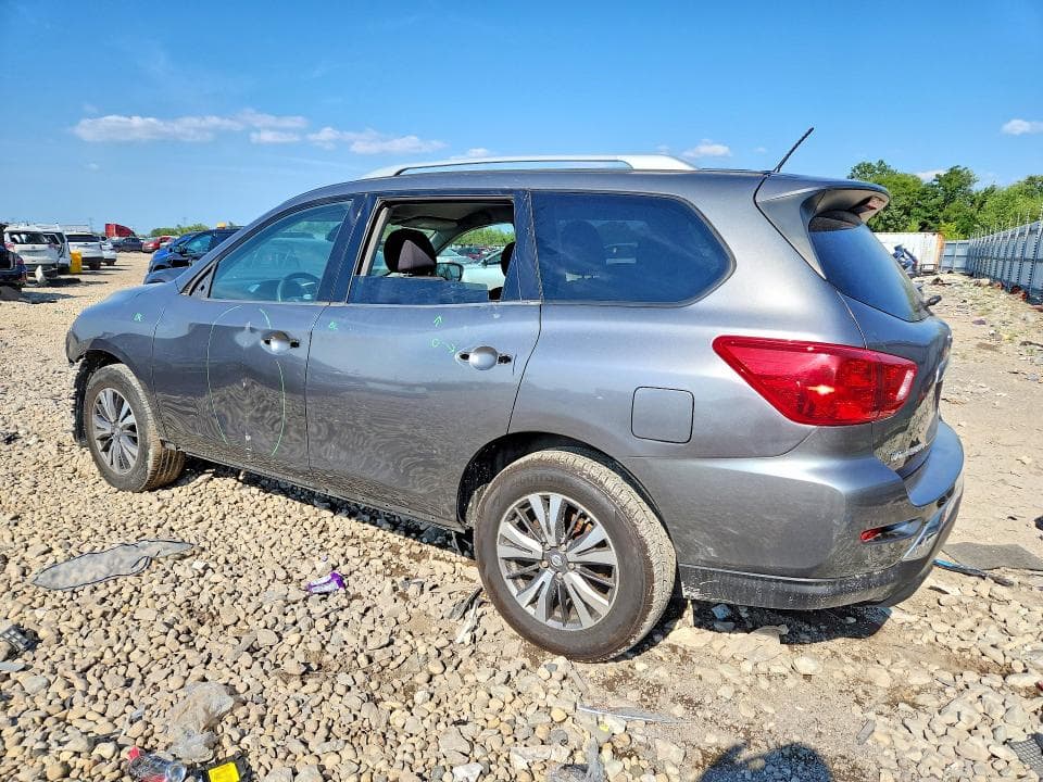 2018 NISSAN PATHFINDER S 2