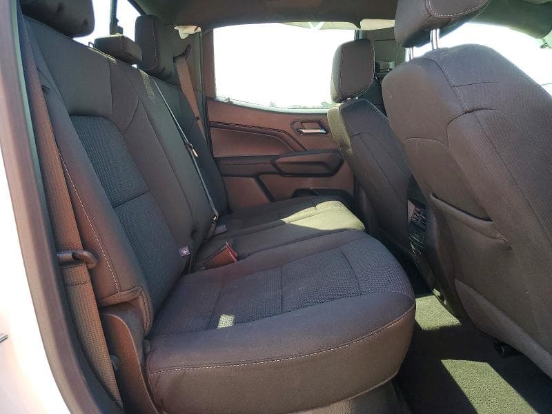 2025 GMC CANYON ELEVATION 10
