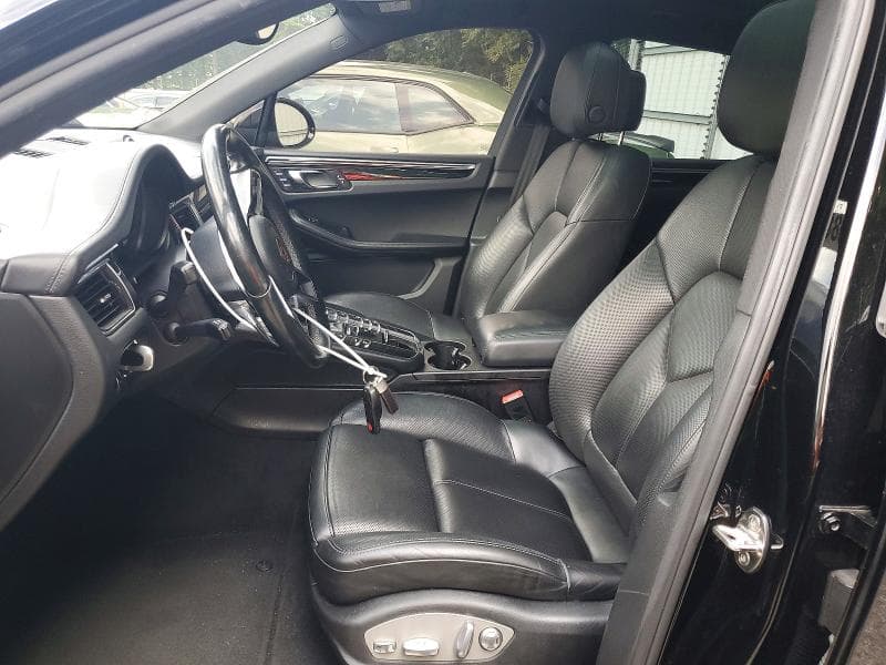 2017 PORSCHE MACAN 7