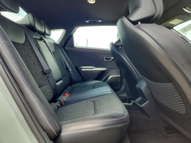 2025 KIA K4 GT LINE 10