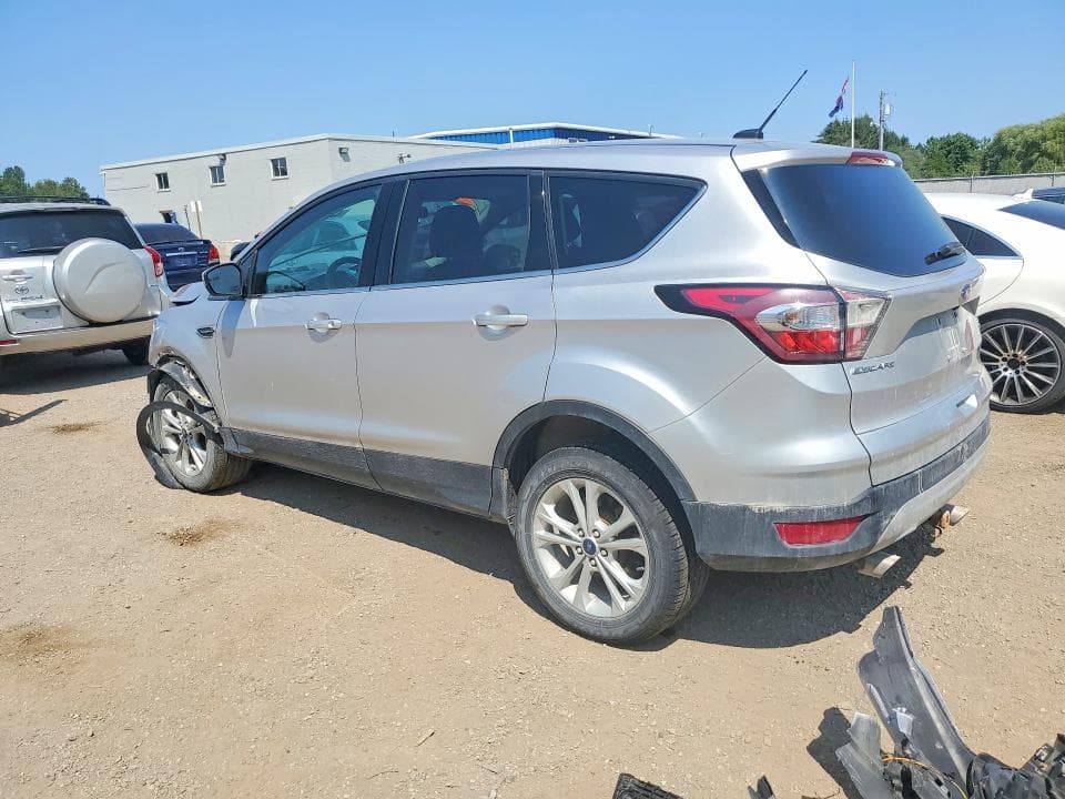2017 FORD ESCAPE SE 2