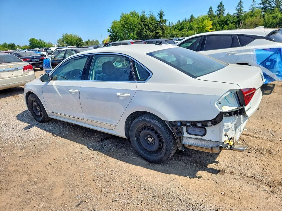 2018 VOLKSWAGEN PASSAT SE 2