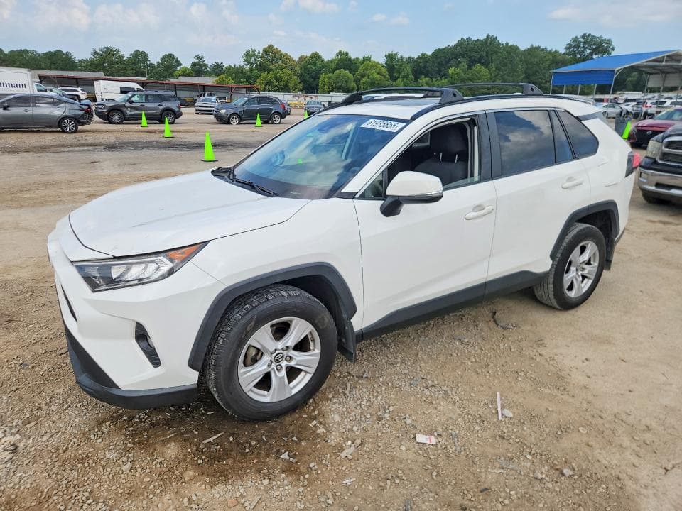 2019 TOYOTA RAV4 XLE - 1