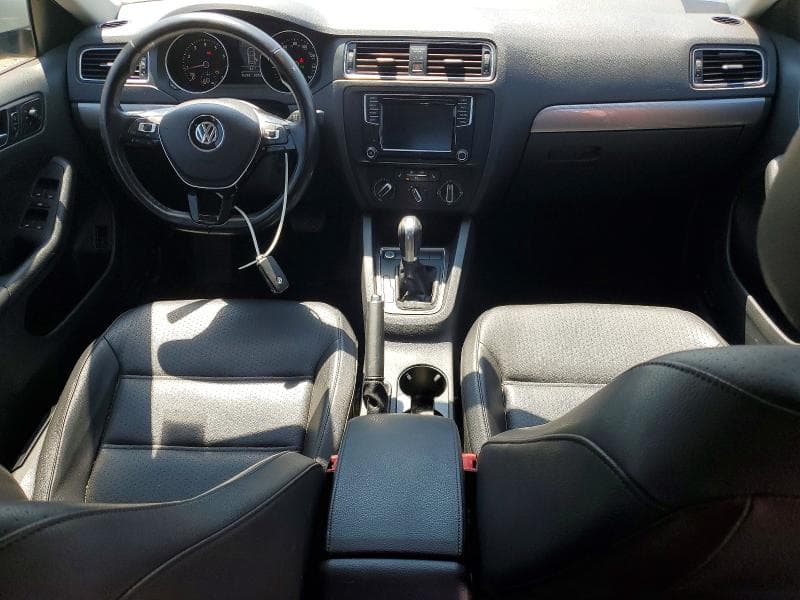 2017 VOLKSWAGEN JETTA SE 8