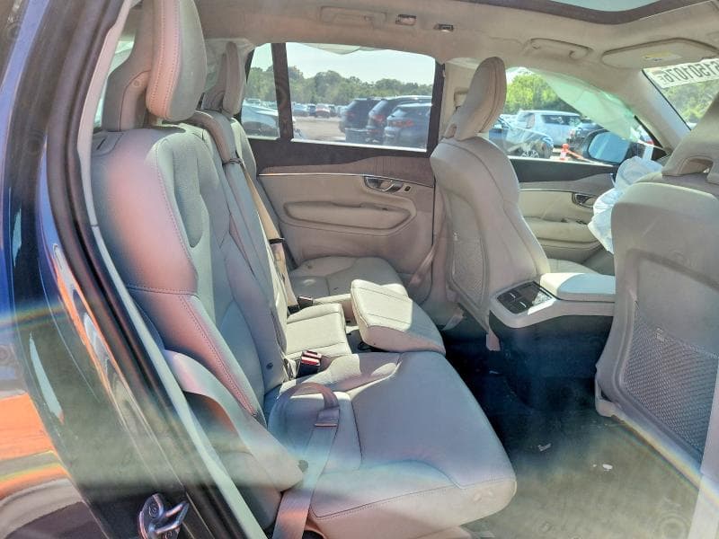 2024 VOLVO XC90 PLUS 11