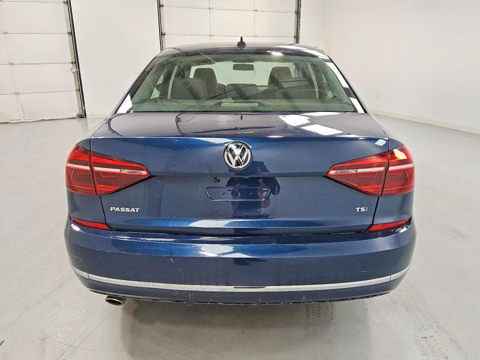 2018 VOLKSWAGEN PASSAT S/R-LINE 6