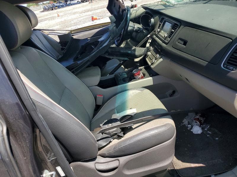 2017 KIA SEDONA LX 7