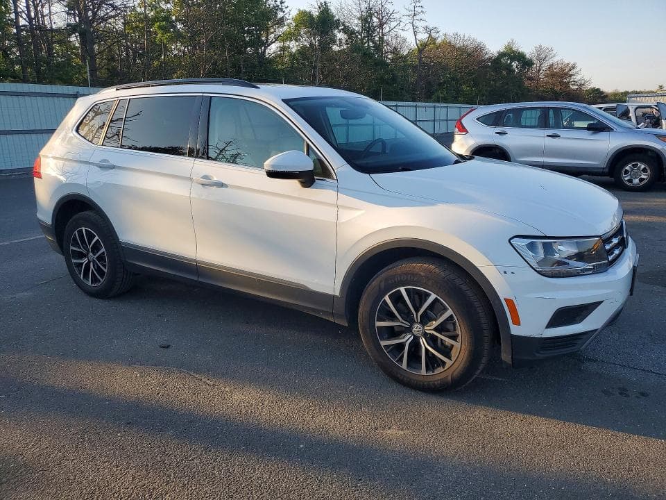 2021 VOLKSWAGEN TIGUAN SE 4