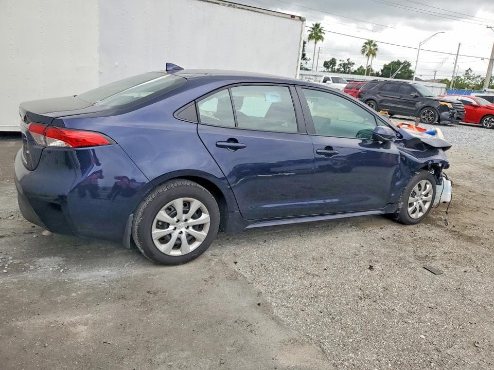 2026 TOYOTA COROLLA LE 3