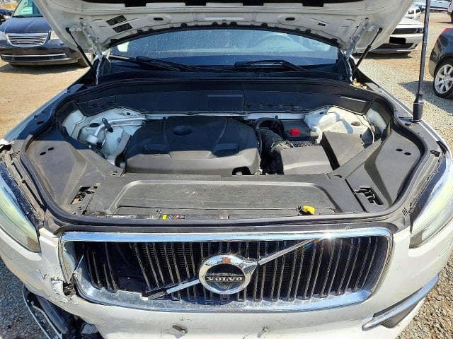 2018 VOLVO XC90 T6 12