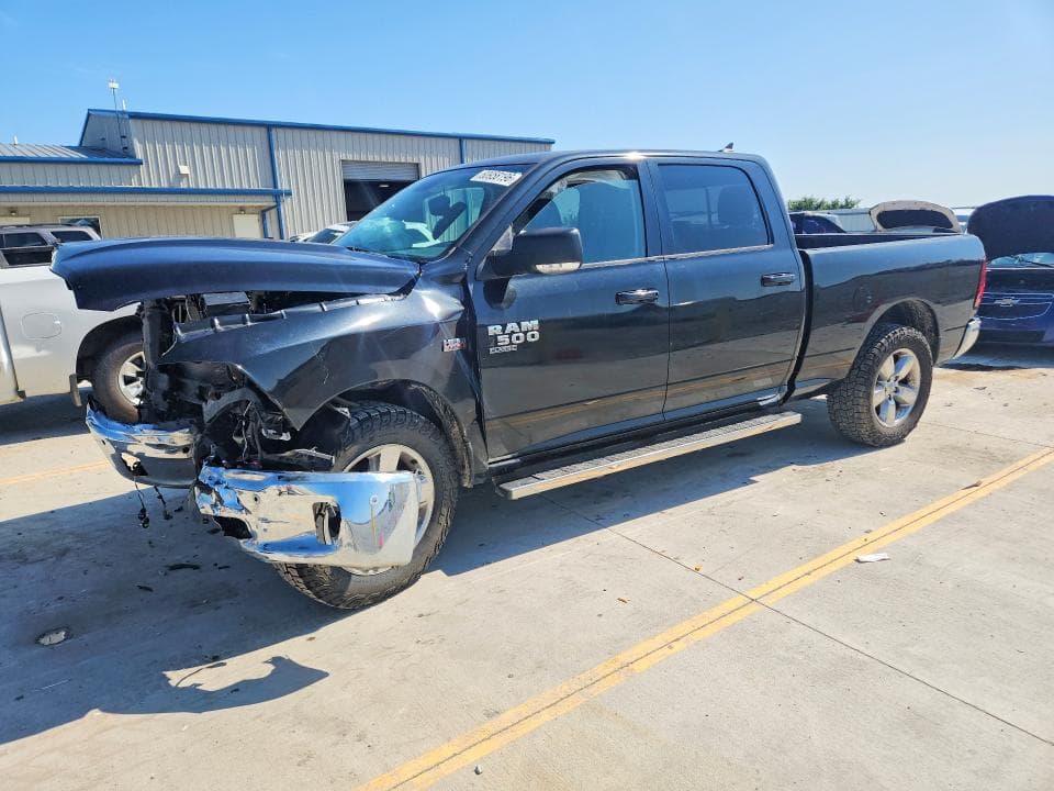 2019 RAM 1500 CLASSIC SLT - 1