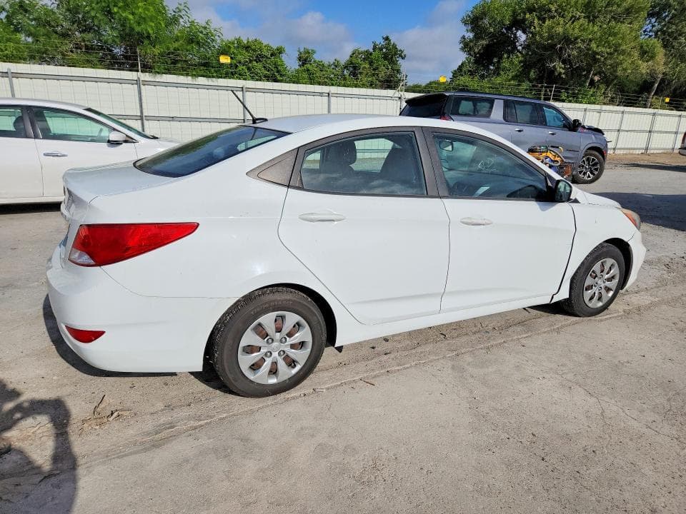 2017 HYUNDAI ACCENT SE 3