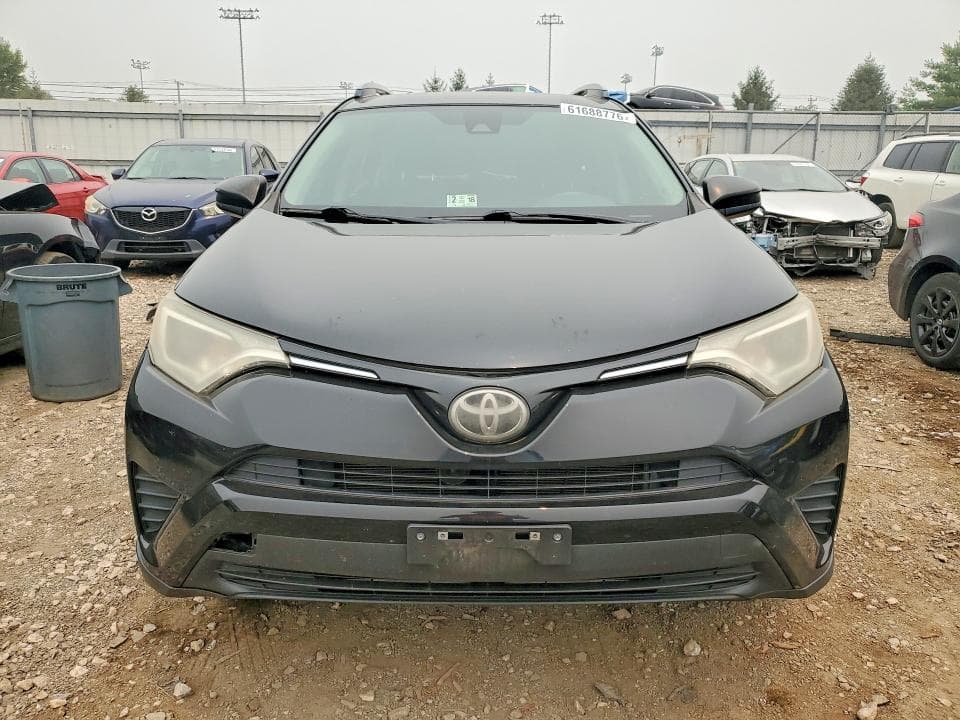 2017 TOYOTA RAV4 LE 5