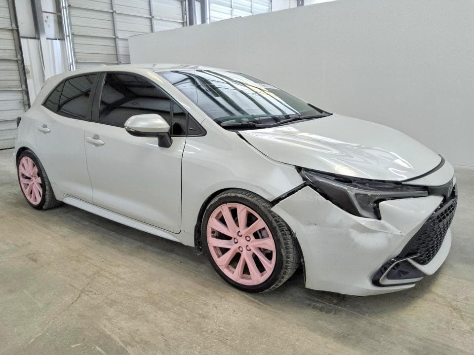 2024 TOYOTA COROLLA XSE 4