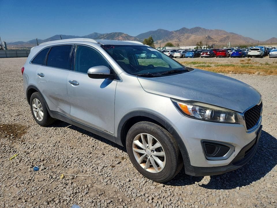2017 KIA SORENTO LX V6 4