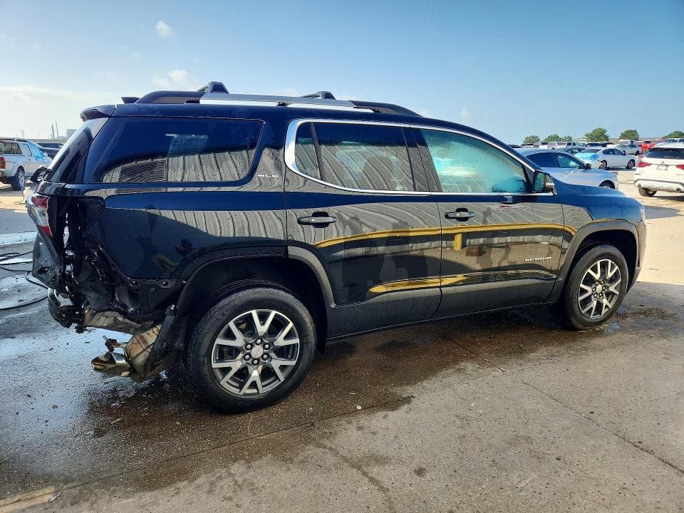 2023 GMC ACADIA SLE 3