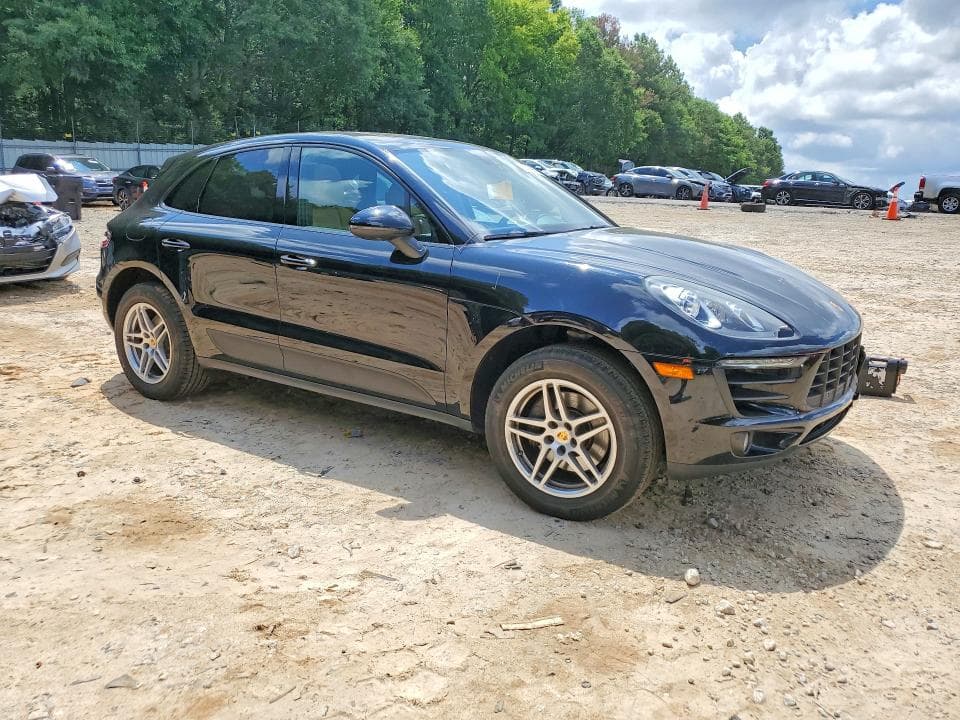 2017 PORSCHE MACAN 4