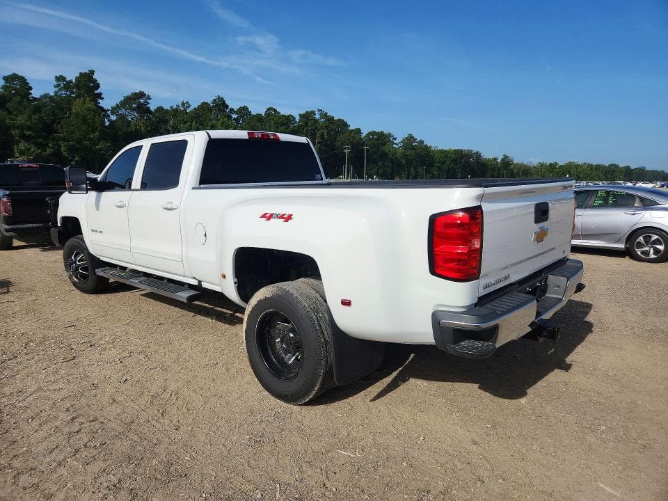 2018 CHEVROLET SILVERADO K3500 LT 2