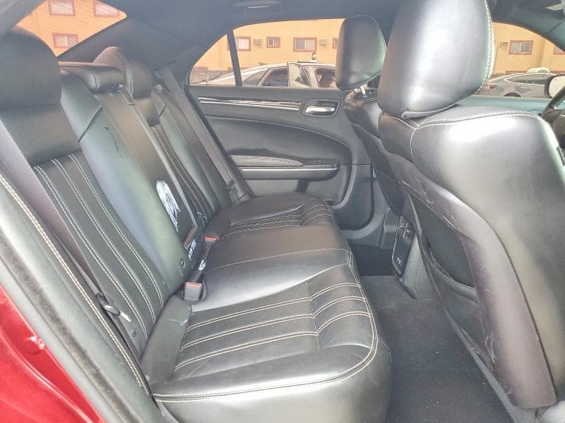2019 CHRYSLER 300 S 10