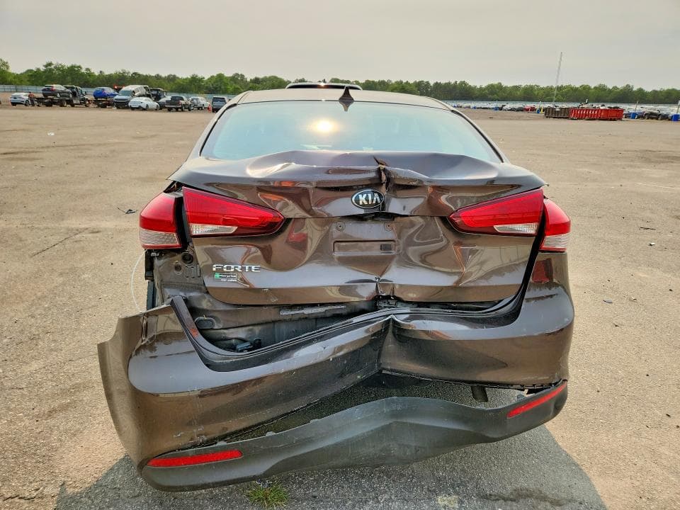 2017 KIA FORTE LX 6