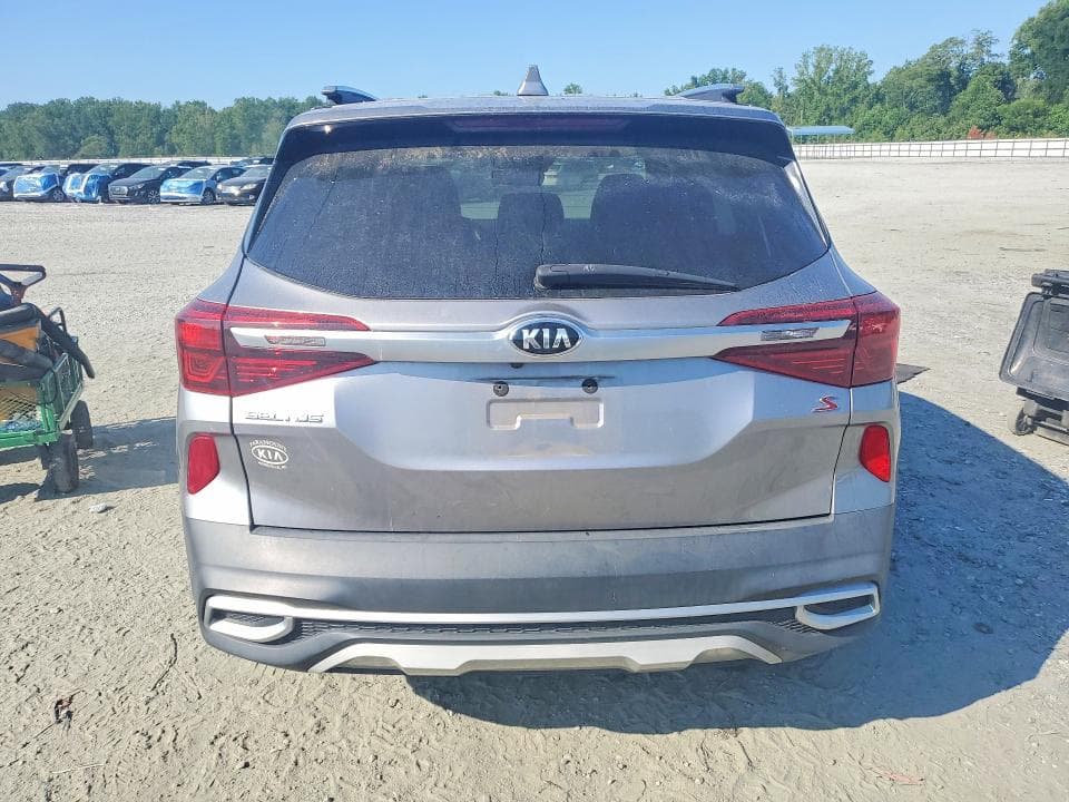 2021 KIA SELTOS S 6