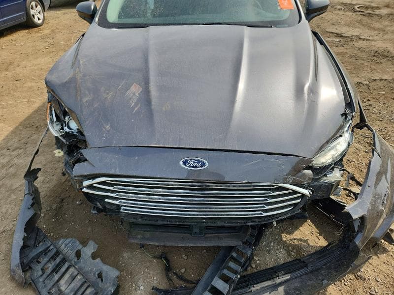 2017 FORD FUSION SE 11