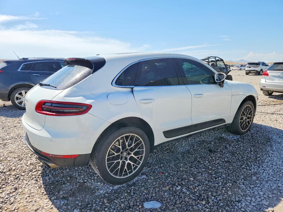 2018 PORSCHE MACAN S 3